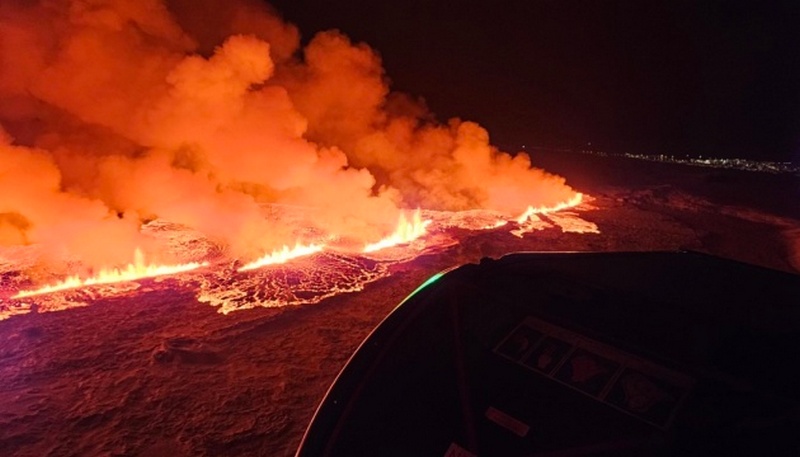 Виверження вулкана в Ісландії назвали найбільшим за останні 50 років: три будинки знищено (ФОТО)